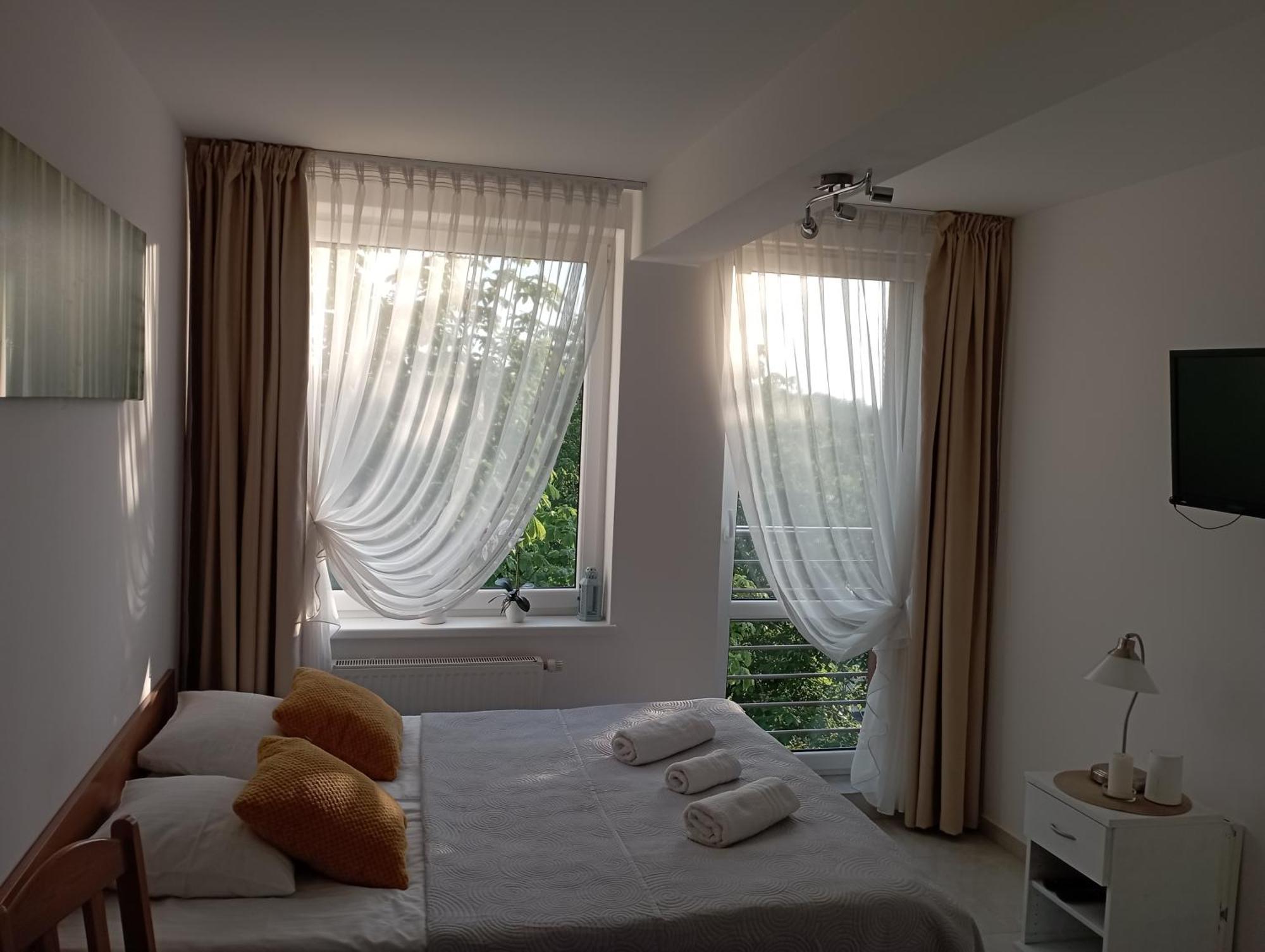 Apartament Sea Planet Mielno Centrum - Parking W Cenie Pobytu Екстер'єр фото